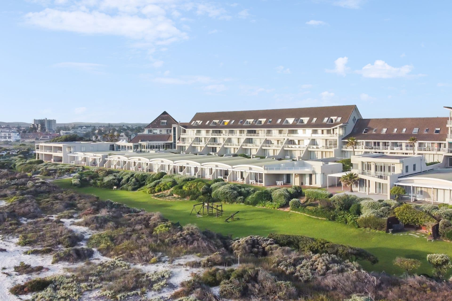 Beachfront at Bloubergstrand with Table Mountain across the bay