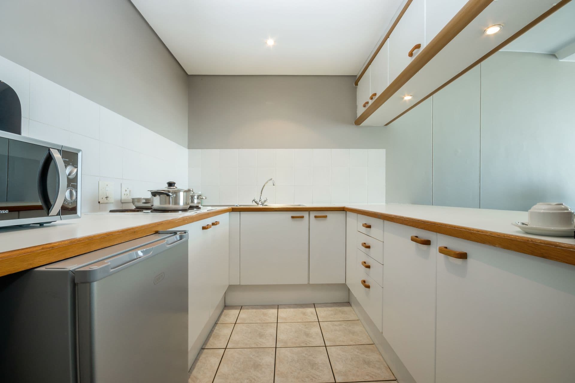 Sea View Apartment – The Kitchen